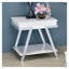 Table de bout contemporaine blanche ultrabrillante avec structure en acier chromé et tablette de rangement ouverte