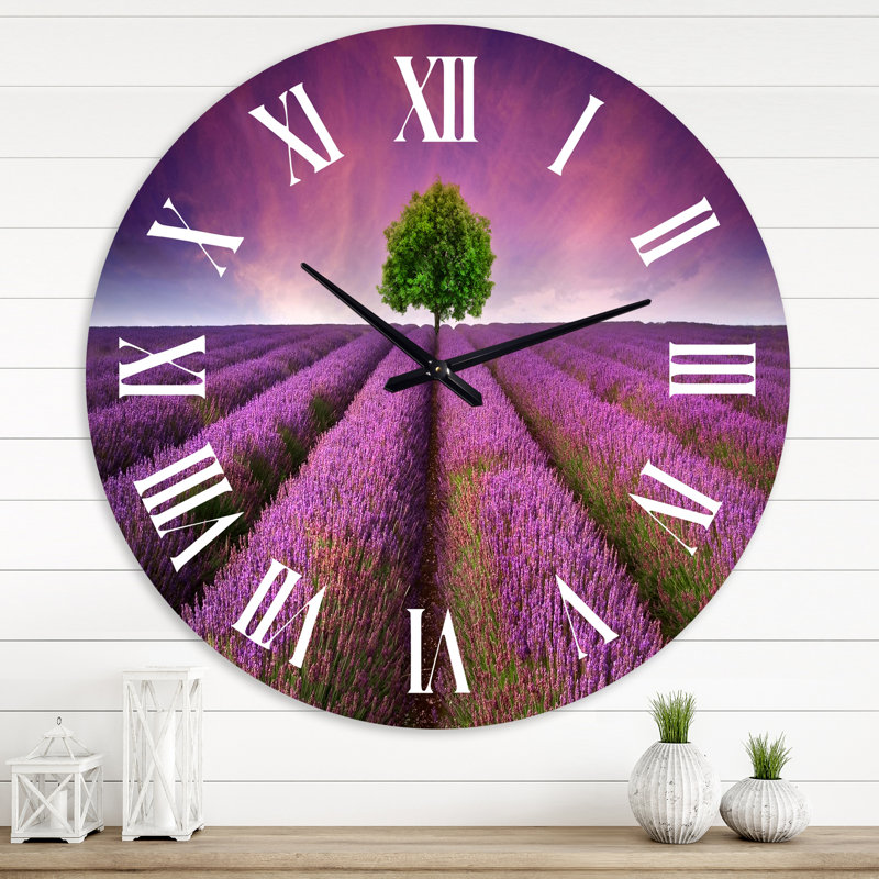 Horloge murale campagnarde, Surdimensionné