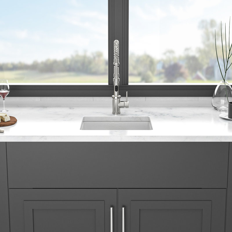 Évier de cuisine en quartz blanc 17,22 po x 16,05 po - encastré avec matériau haut de gamme, silencieux et non poreux, coins arrondis, bonde standard, ensemble de modèle de grille épaisse en composite lisse, fonctionnement, livré