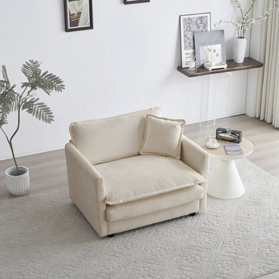 Charmant fauteuil à siège simple profond pour le confort et le style.