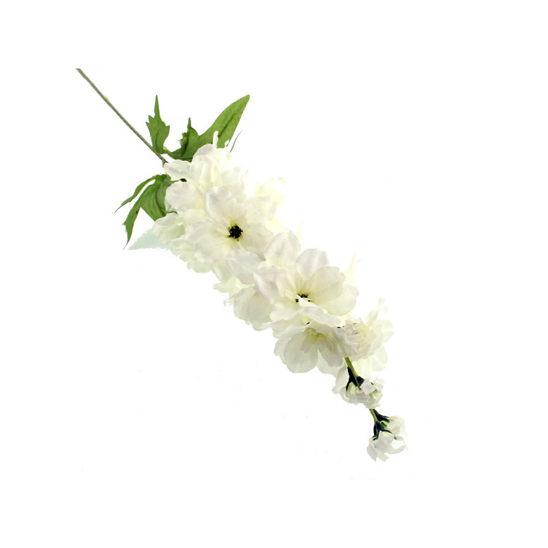 Arrangement, White