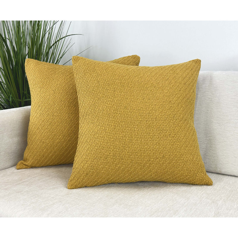 Coussin , 18 po x 18 po, Or