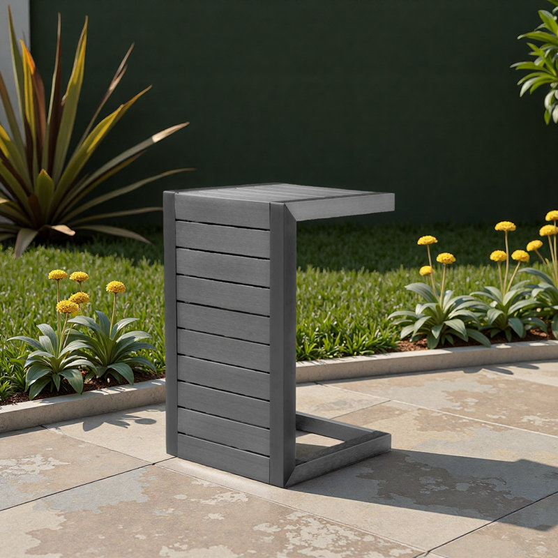 Table en forme de C, Gris
