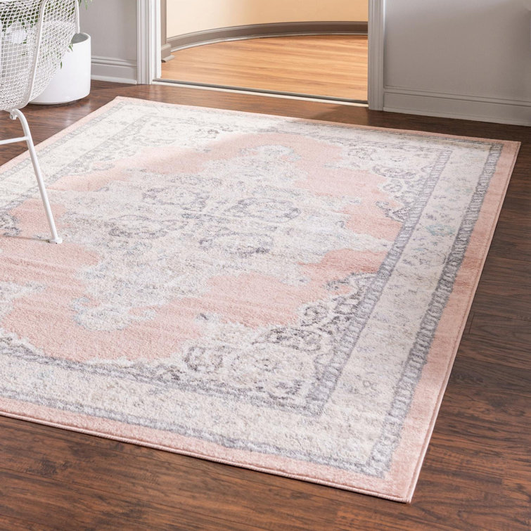 Saira Oriental Indoor Rug
