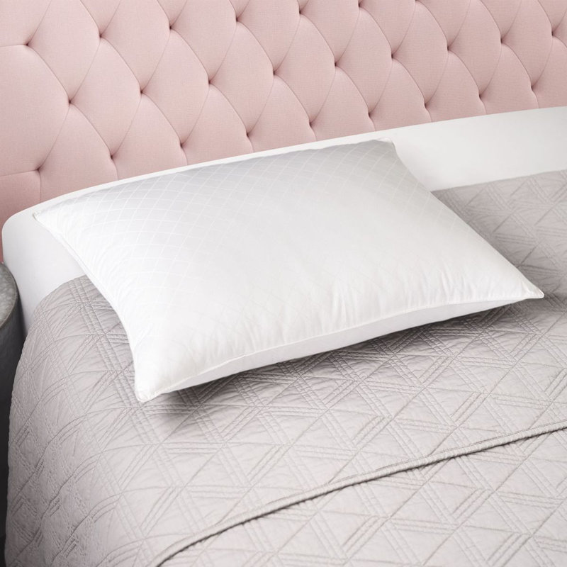 Diamond Luxe Down Alternative Medium Pillow, Standard 