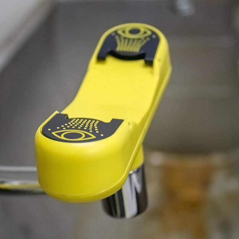 Eyewash ada murale en laboratoire Optimus