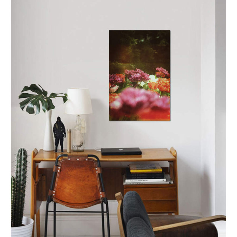 «Dancing in the Dark», impression sur toile, H 26 po x l 18 po x P 1,5 po, Toile tendue, Pas de tapis