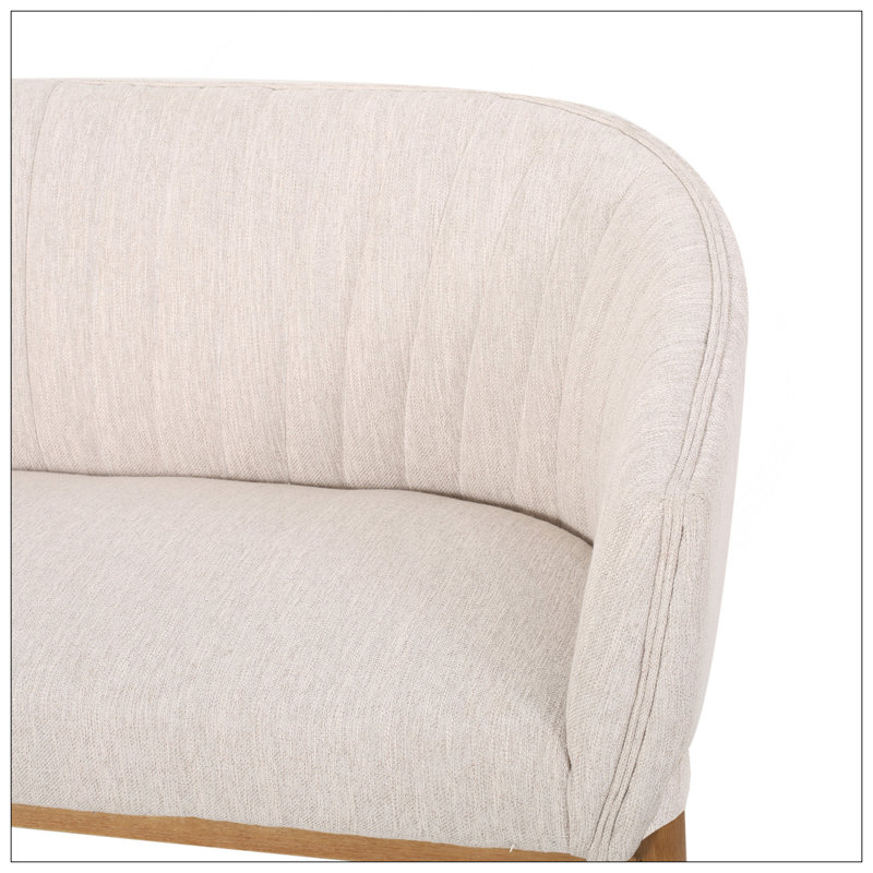 Causeuse de style Mid-Century moderne avec dossier à surpiqûres et pieds en bois d'hévéa brun, parfaite pour des sièges élégants et confortables