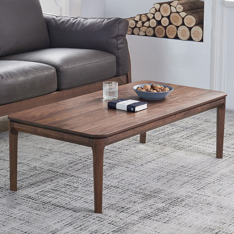 Table basse rectangulaire en bois massif noisette