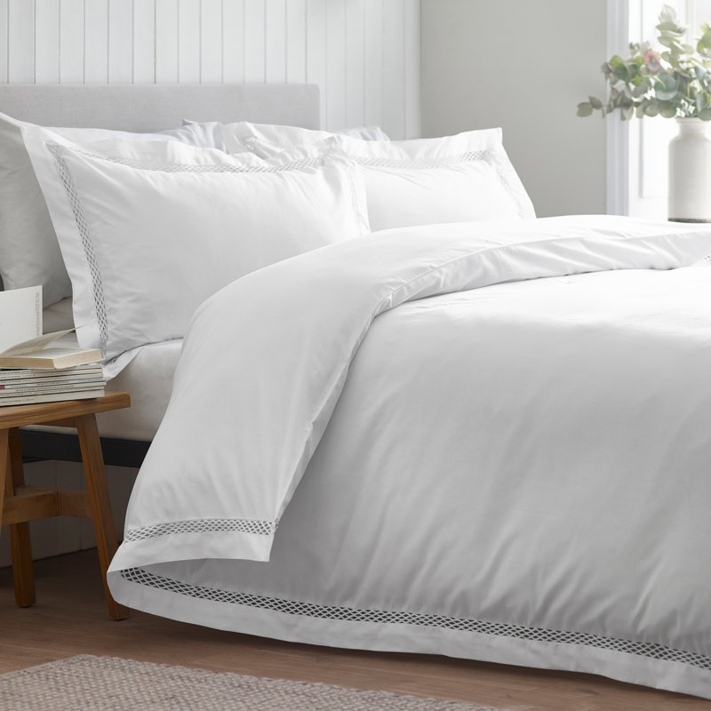 Classic Lattice Lace Duvet Cover Set, White, Super King Duvet Cover Set +2 Standard Pillowcases