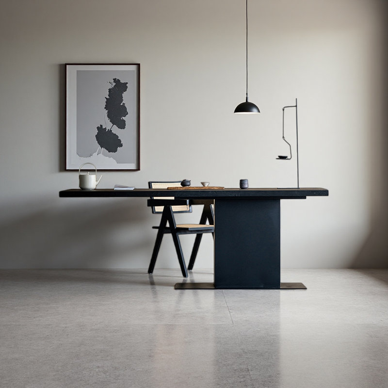 Bureau d'écriture noir en bois franc cendré
