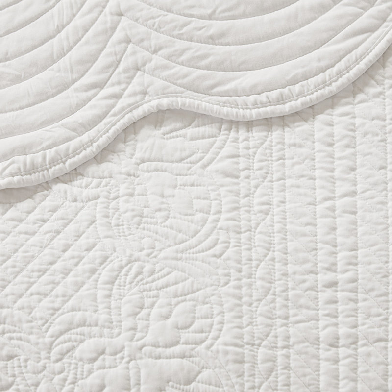 3 Piece Quilt Full/Queen, Reversible With Scalloped Edges, Microfiber Surface, 90% Cotton Fill, , Easy Caretaking, White, Country Charisma Full/Queen Edge , 2 Shams & 1 Quilt, Fabric, Inner, Machine