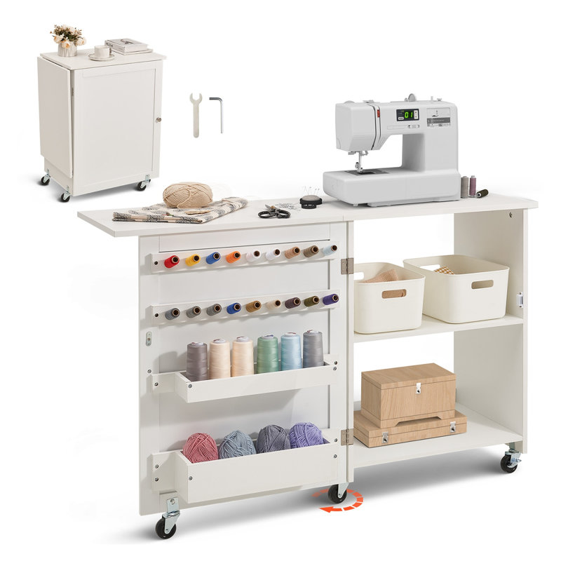 Table de machine à coudre pliante blanche avec roues verrouillables, support à fil et tablettes de rangement - Bureau d'artisanat compact pour Home Studio