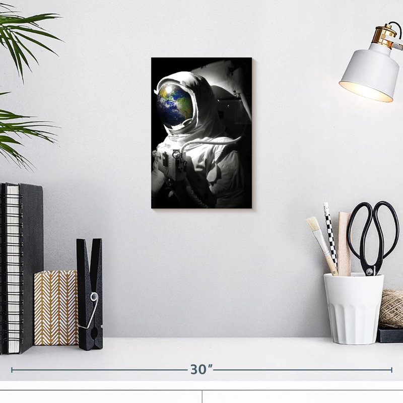 Astronaute Oberle, H 12 po x l 8 po