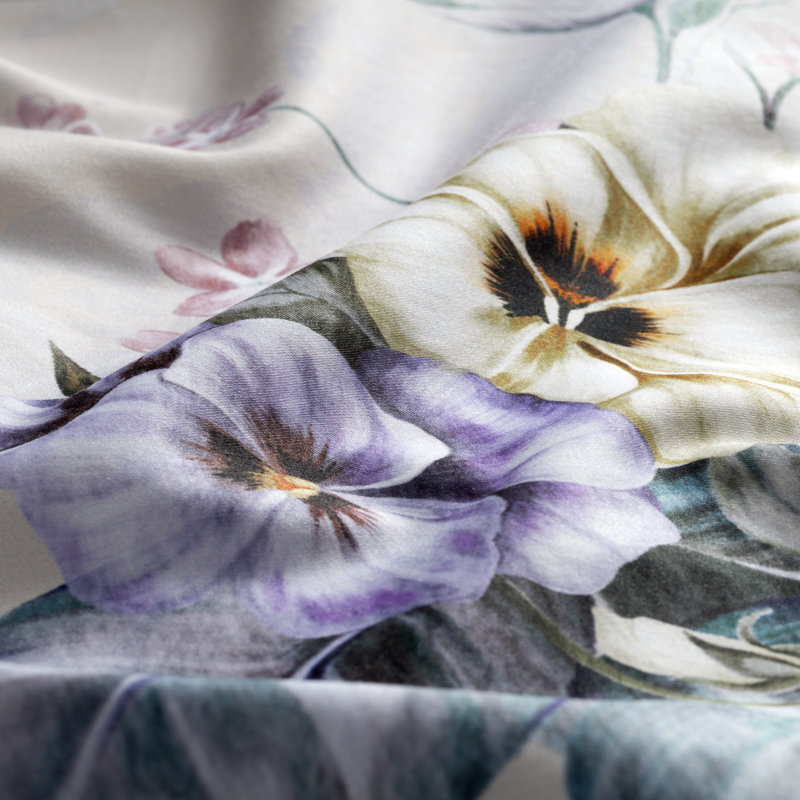 Bedding, Queen