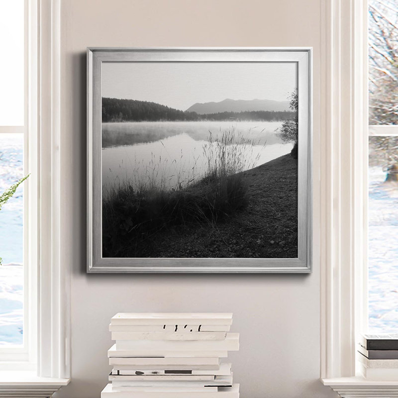 Misty Lake - Photographie de cadre photo sur toile, H 34,5 po x l 34,5 po x P 1,5 po, Argent