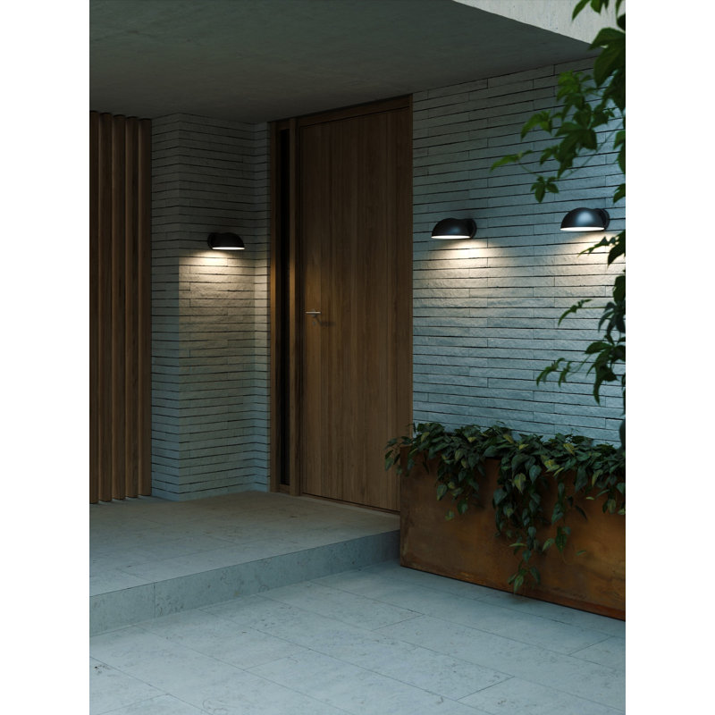 Outdoor Sconce