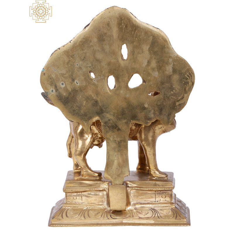 Figurine Kamdhenu Cow sous Kalpavriksha