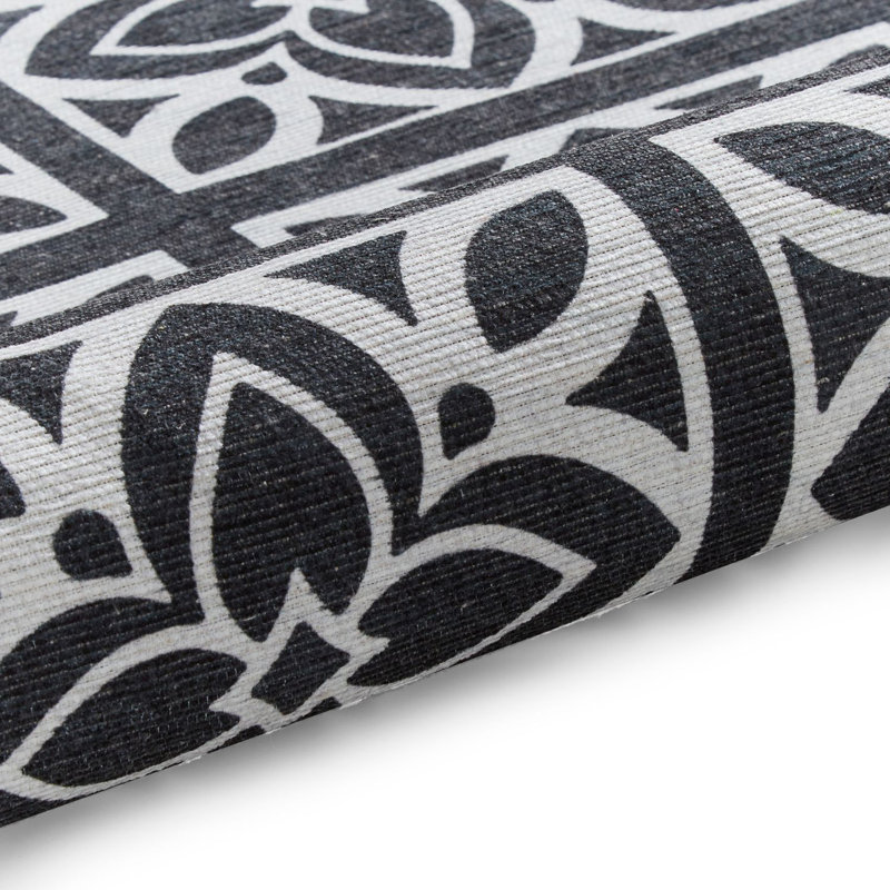 Victoria Machine Woven Grey Area Rug, Runner 2'5" x 7'6"