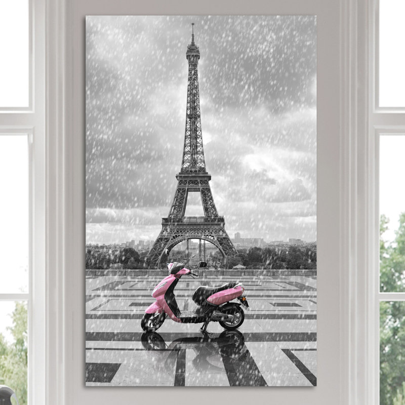 «Vespa in Paris», impression sur toile tendue, H 48 po x l 28 po x P 1,5 po