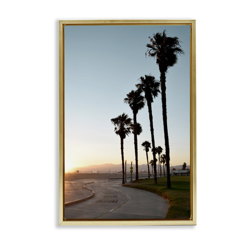  Toile flottante encadrée «Clear Day Palm Trees» par Natalie Carpentieri, H 31 po x l 21 po, Cadre flottant métallique doré