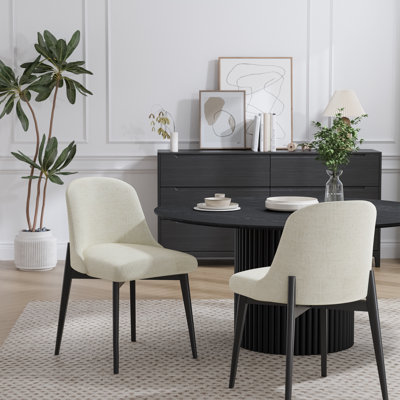 Chaise rembourrée en bois massif Arline