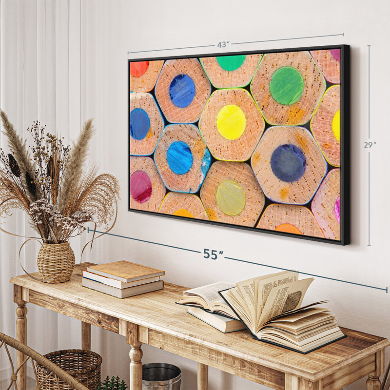 «Stacks Of Dessin Crayons, reproduction sur toile», H 29 po x l 43 po