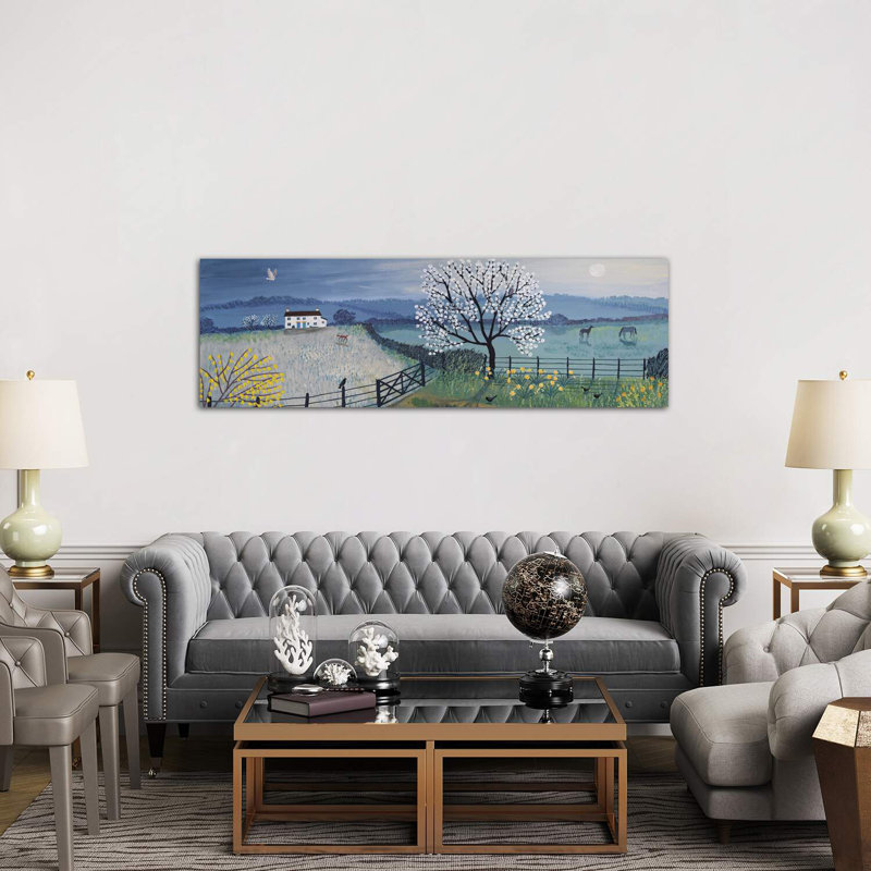 «Spring Moon» par Lori Earley - reproduction de photo, H 16 po x l 48 po x 1,5 po, Toile tendue