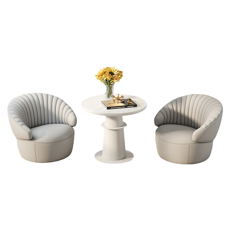 Combinaison simple de canapé et de table basse