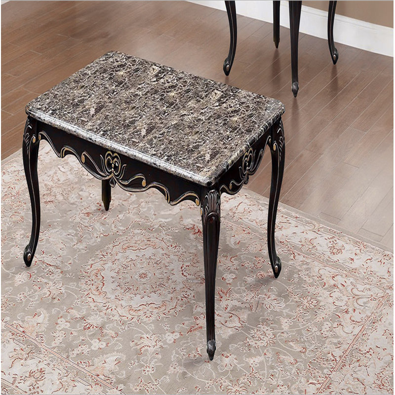 Table basse style transitionnel avec plateau en marbre et pieds en cabriole avec détails courbés dorés