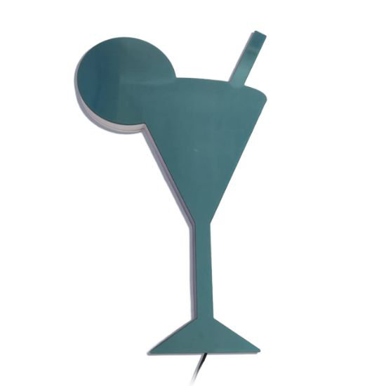 2D Cocktail Glass: Martini