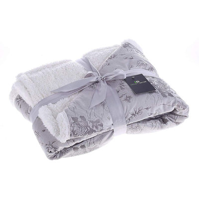 Knitted Throw Blanket