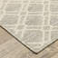Tapis intérieur / extérieur ivoire / beige à motif de treillis moderne Tavraj-263550734