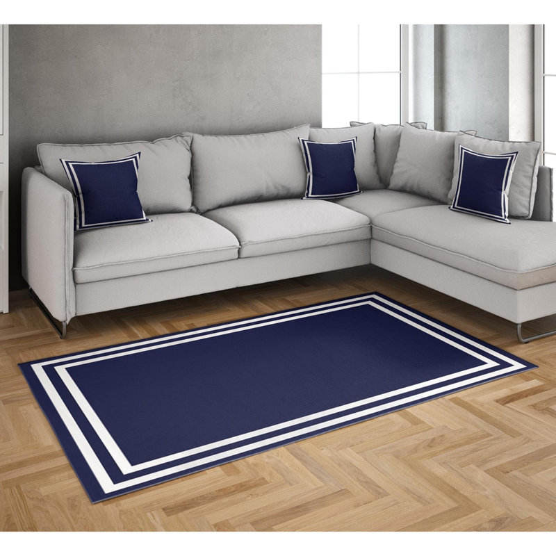 Tapis bleu foncé en polyester tissé à la machine Forbes, Rectangle 3 pi 3 po x 4 pi 11 po