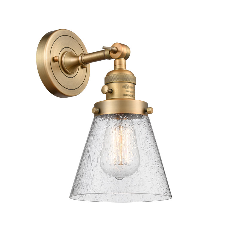 Applique murale 1 lumière Cone, Ampoule DEL rétro de 3,5 watts, Grainé, Laiton brossé