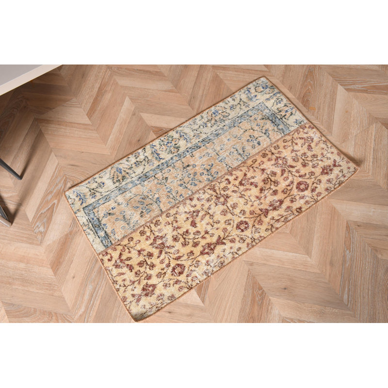 Handcrafted Turkish Patchwork Vintage Small Wool Rug With Oriental Design Ideal For Entryway In Beige Color