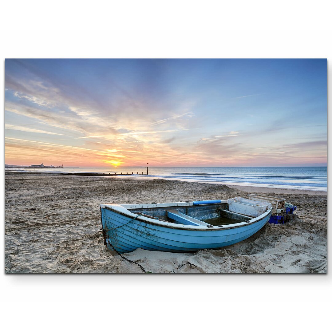 Leinwandbild Türkisblaues Fischerboot bei Sonnenaufgang