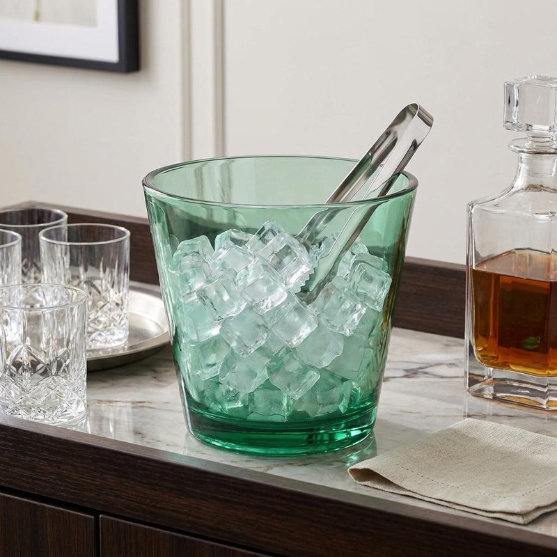 Ensemble de quatre coupes en cristal vert
