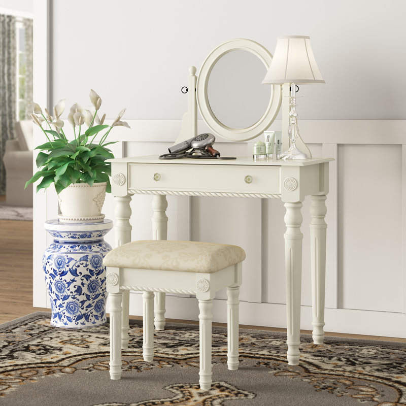 Lorraine Vanity, White