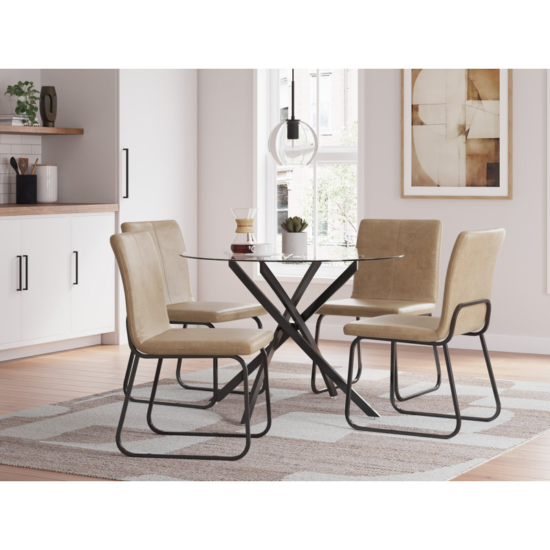 Table de salle à manger Pharwynn et 4 chaises