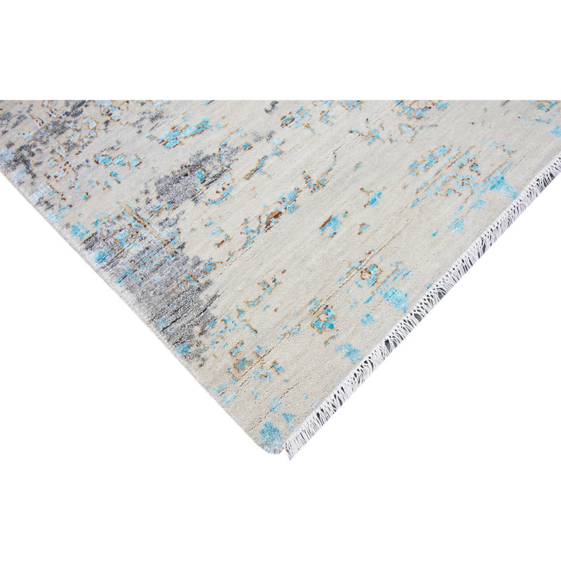 Oriental Area Rug in Silver, Rectangle 8' x 10'