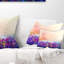 Coussin lombaire en fleurs abstraites