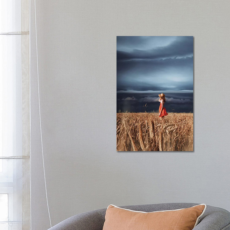«Wheat Fields and Thunderstorm» par Hobopeeba - reproduction de photo, H 26 po x l 18 po x 1,5 po, Toile tendue, Pas de tapis