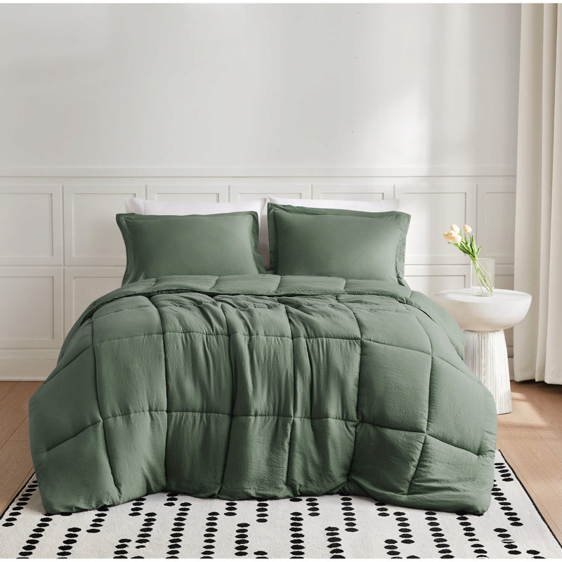 Truly Soft Garment Wash Solid Comforter Set, Queen Comforter + 2 Standard Shams, Green