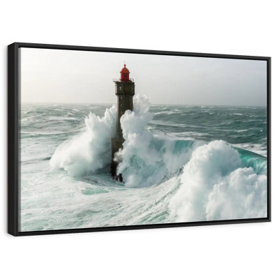 Phare dans une tempête