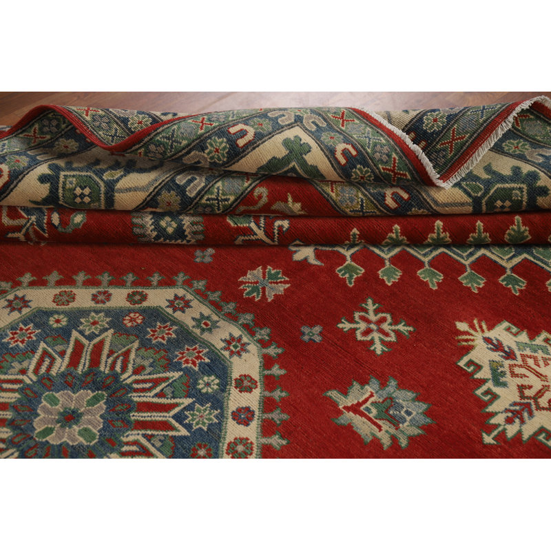 Tapis rouge à motif oriental Kazak