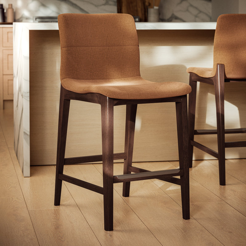Tabouret de comptoir moderne moderne brésilien Godan, Siège en terre cuite Jackpot / cadre Nogal