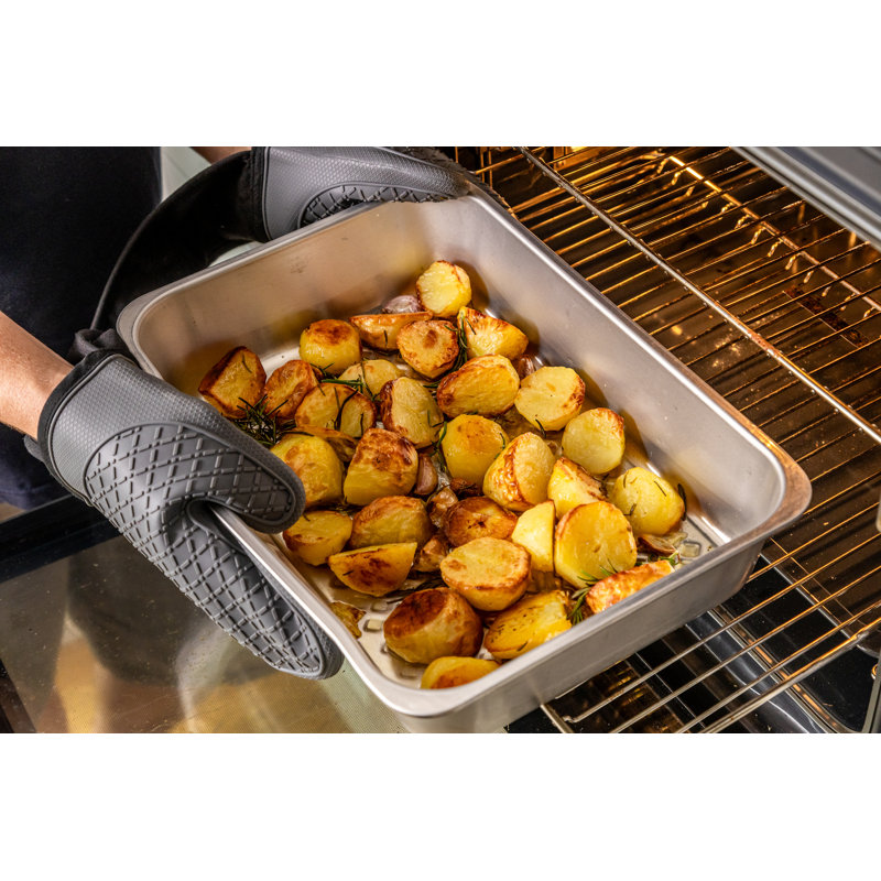 MasterClass Recycled Aluminium Roasting Pan with Pouring Spout, 40cm x 29cm