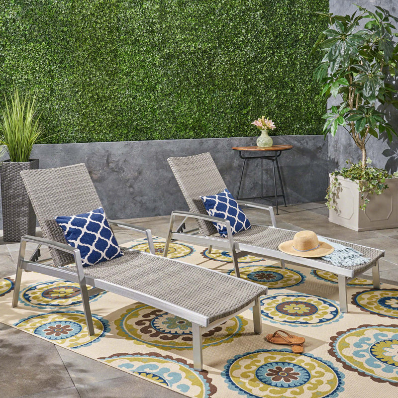 Oxton Chaise Lounge