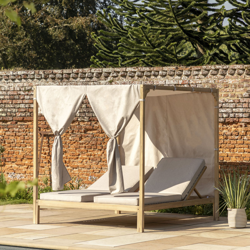 Casandra Long Double Ammos Daybed With Cushions
